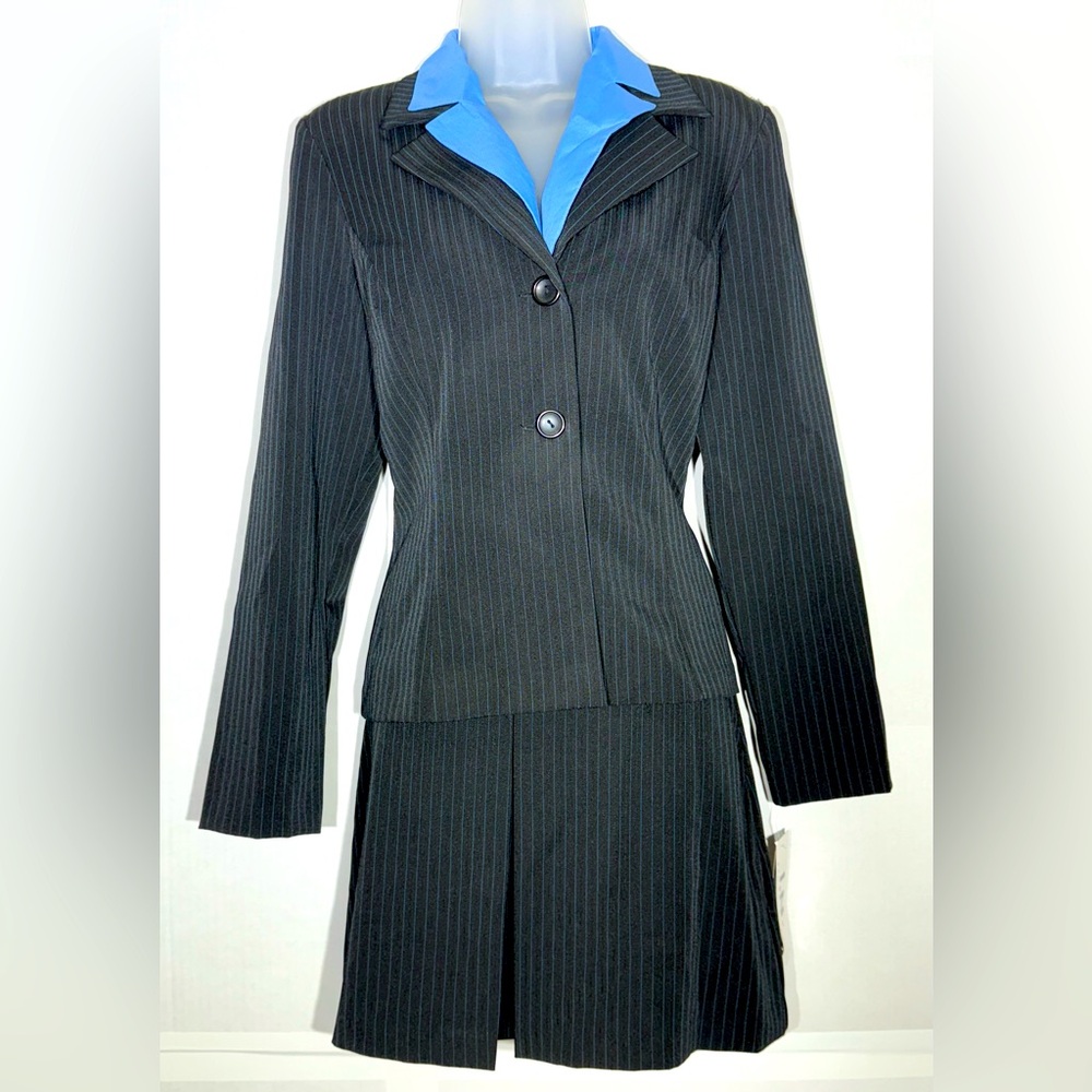 I.N. San Francisco Long Sleeve Pinstripe Blazer with Skirt Women's Size 9